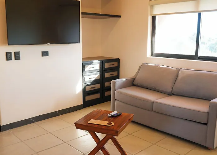 Aparthotel Lomboy & Plaza